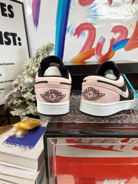 Lässige Low-Top-Sneaker im Farbblock-Design in Schwarz und Rosa