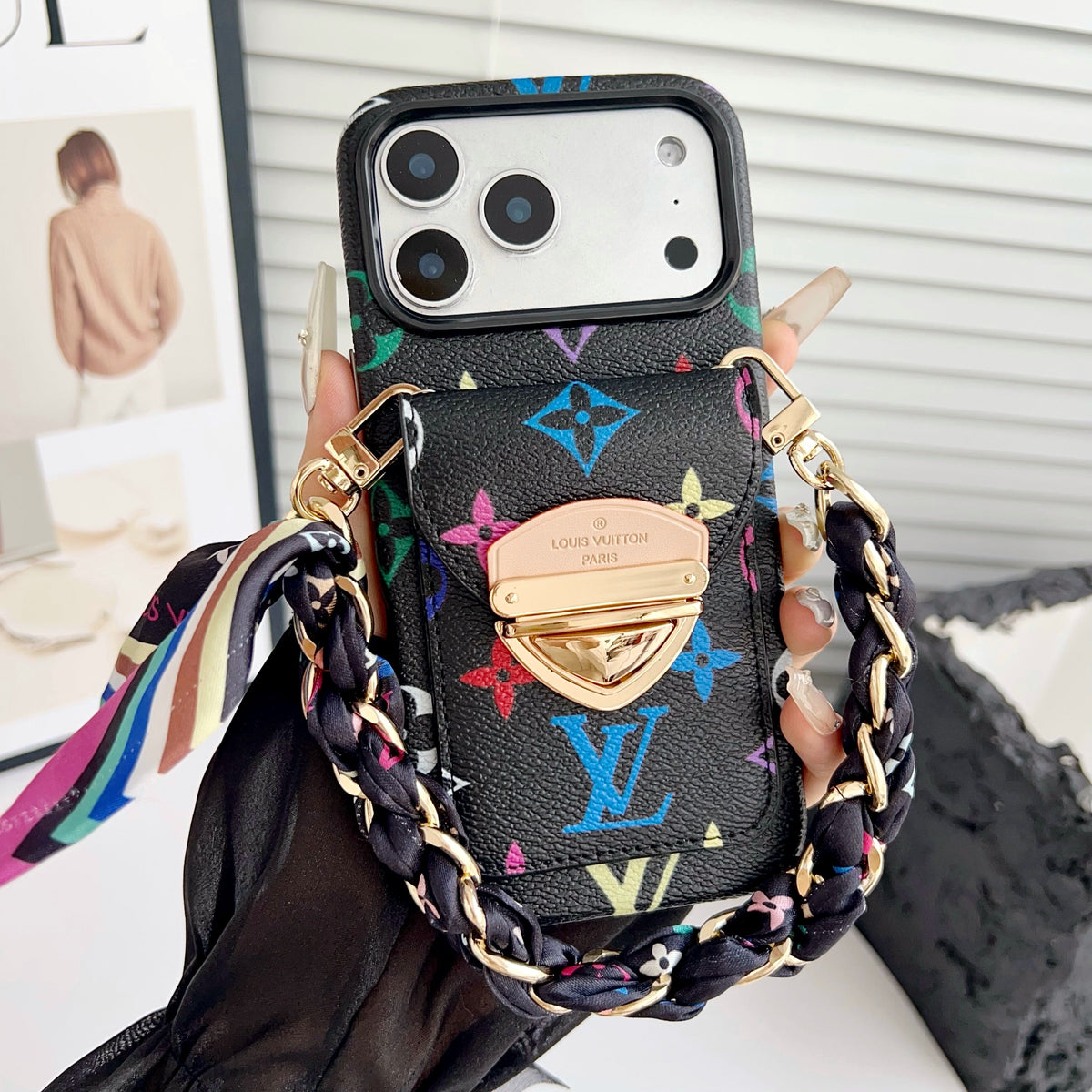 Luksus Crossbody iPhone-deksel med kortlomme og avtakbar stropp