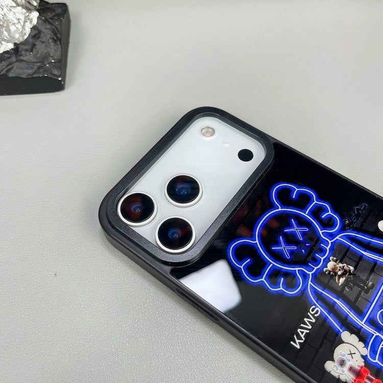 Custodia per iPhone MagSafe con design KAWS Graffiti