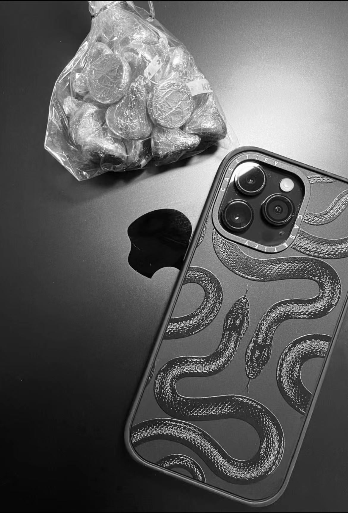 CUSTODIA PER IPHONE KINGSNAKE NERA