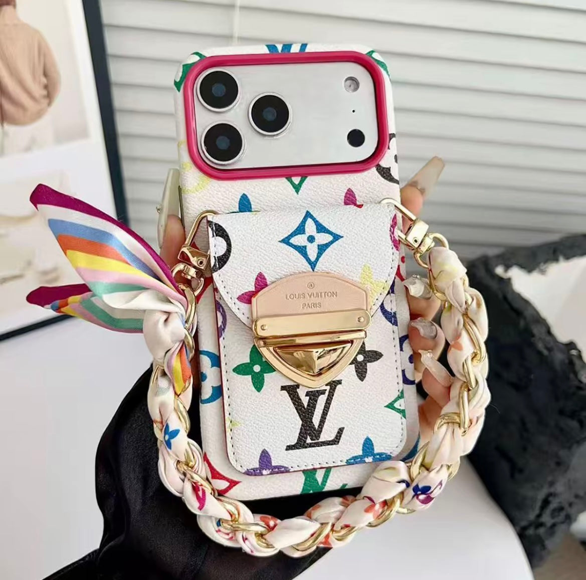 Luxusní náramek s náramkem na iPhone 17 Pro Max Case