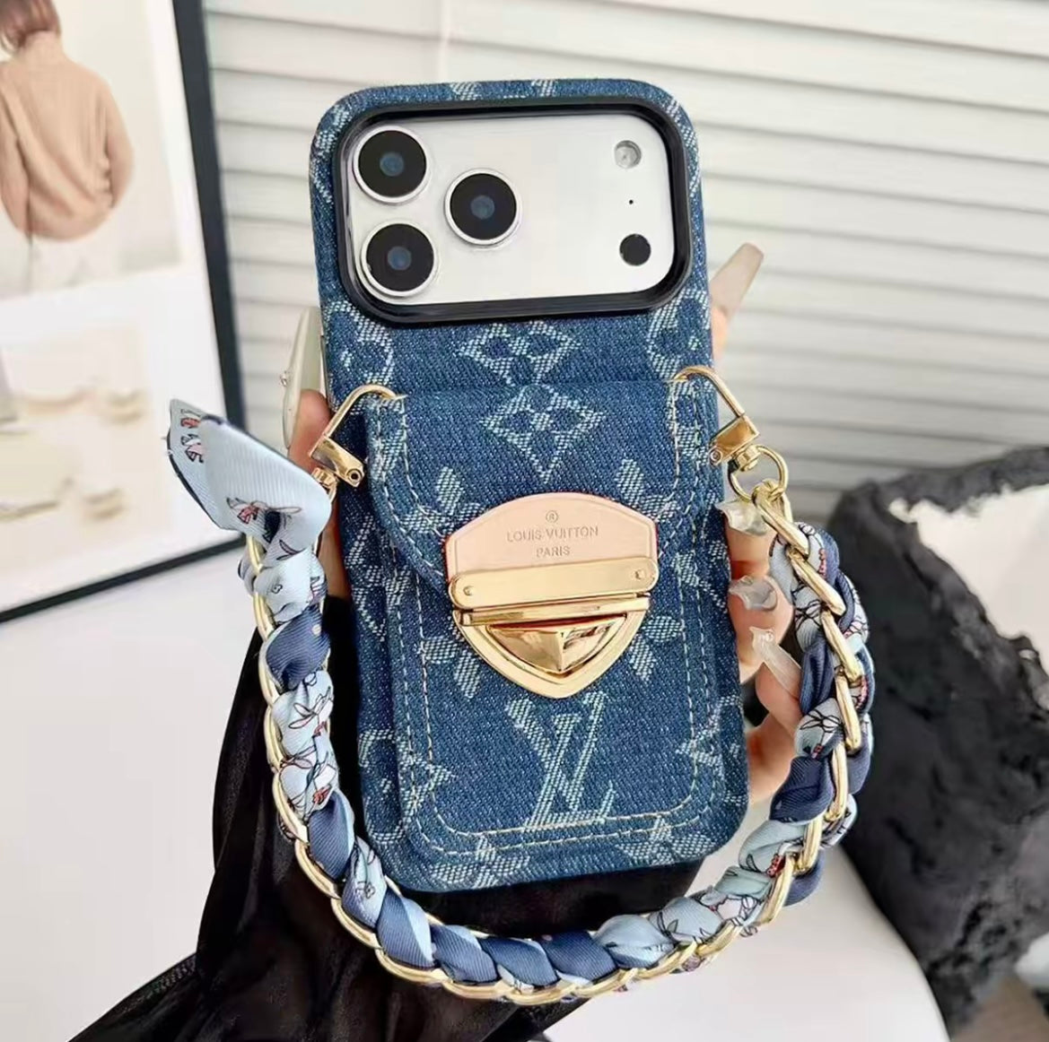Luxusní náramek s náramkem na iPhone 17 Pro Max Case