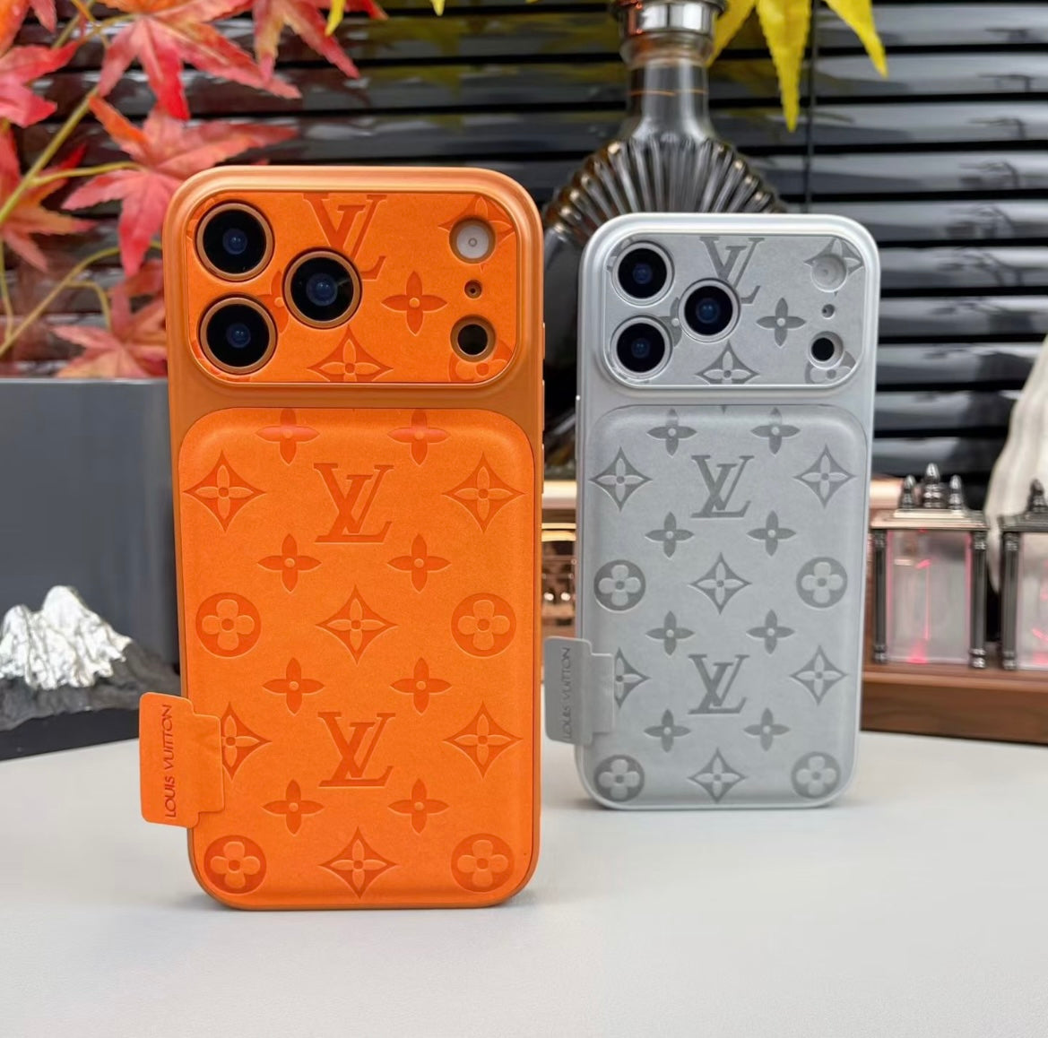 Funda de lujo para iPhone de cuero con estampado en relieve