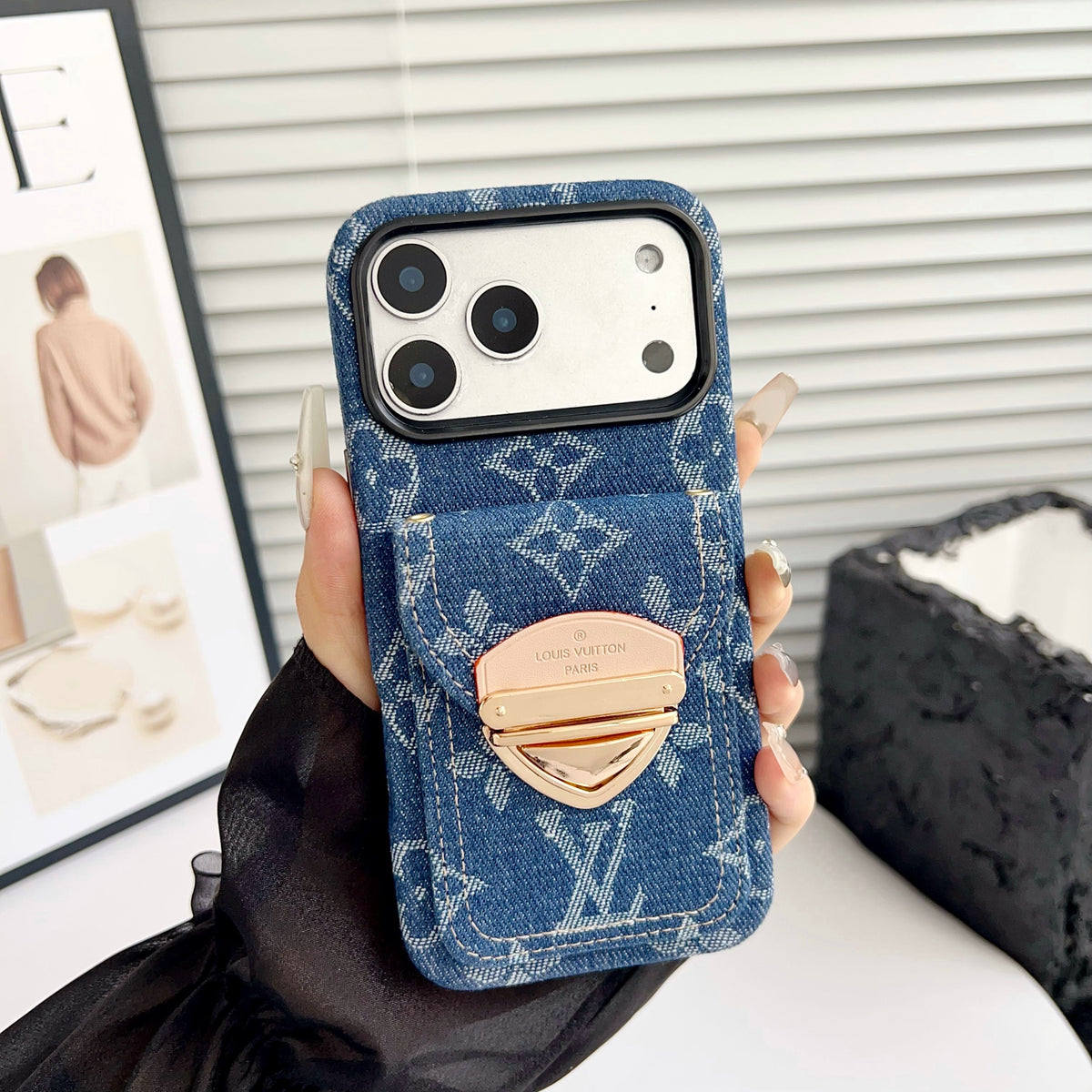 Luksus Crossbody iPhone-deksel med kortlomme og avtakbar stropp