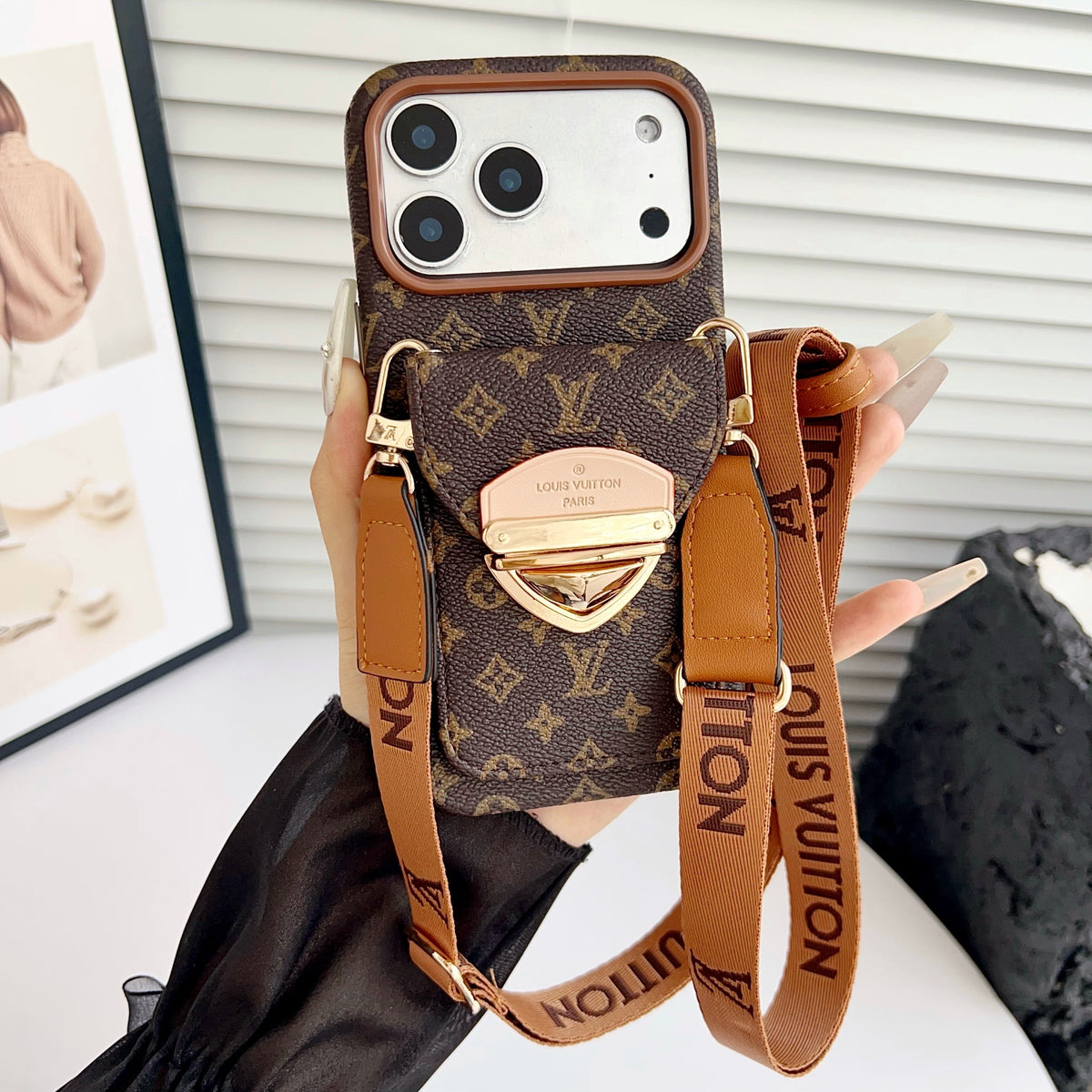 Luksus Crossbody iPhone-deksel med kortlomme og avtakbar stropp
