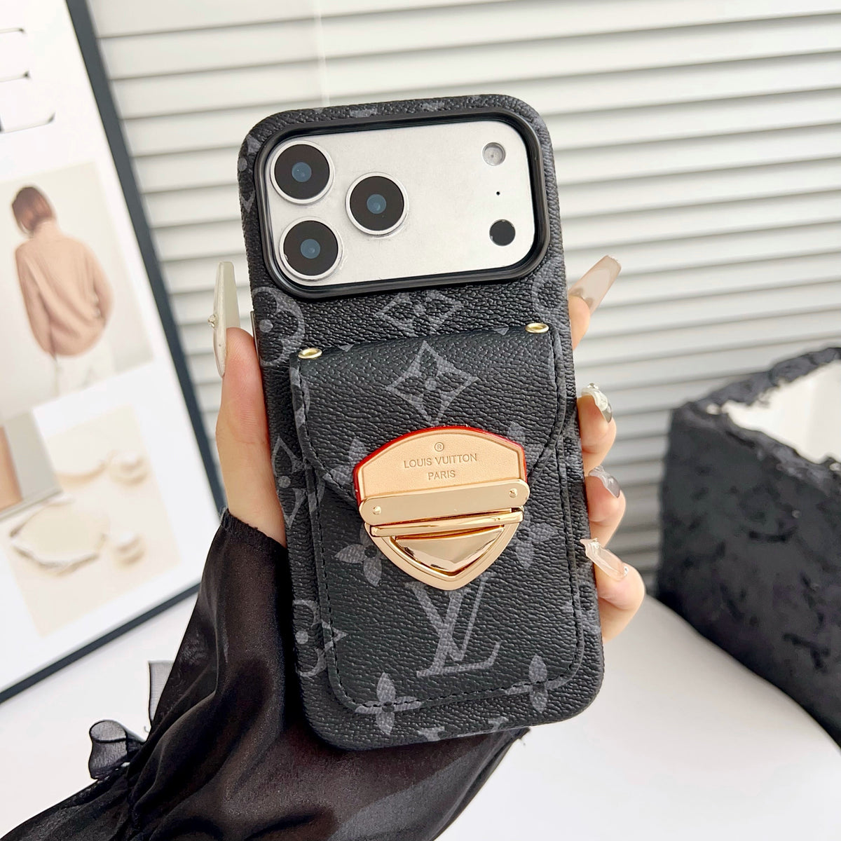 Luksus Crossbody iPhone-deksel med kortlomme og avtakbar stropp