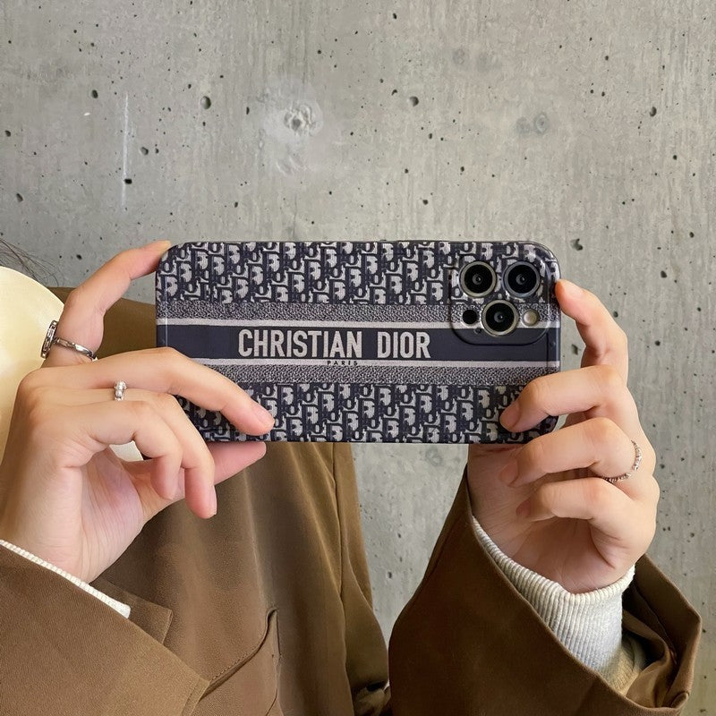 Custodia classica per iPhone alla moda