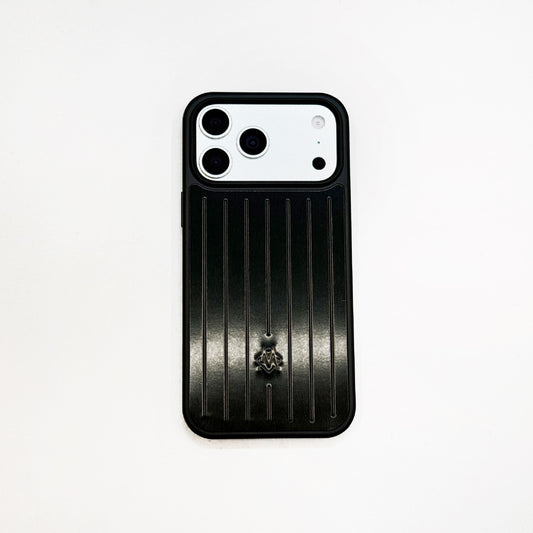 골지 메탈릭 아머 iPhone 케이스 - 여행에서 영감을 받은 스타일리시한 보호 기능