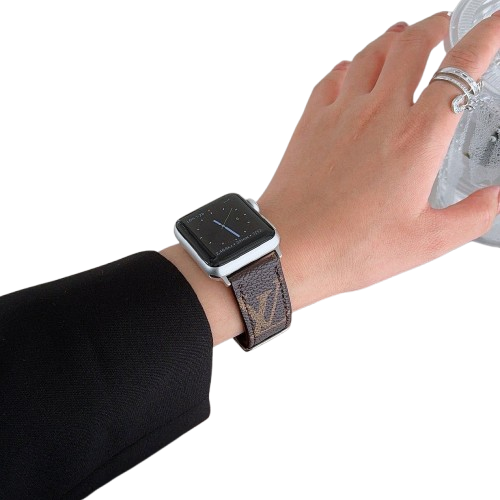 Luksuzni smeđi Apple Watch s remenom