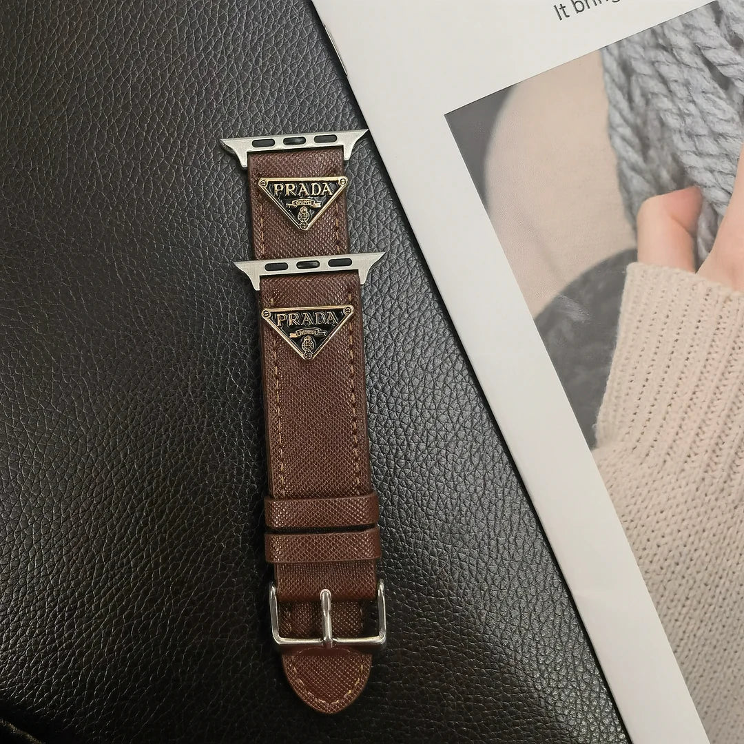 Kožený pásek na Apple Watch s dvojitým trojúhelníkovým monogramem