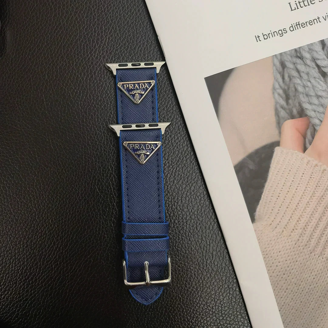 Kožený pásek na Apple Watch s dvojitým trojúhelníkovým monogramem