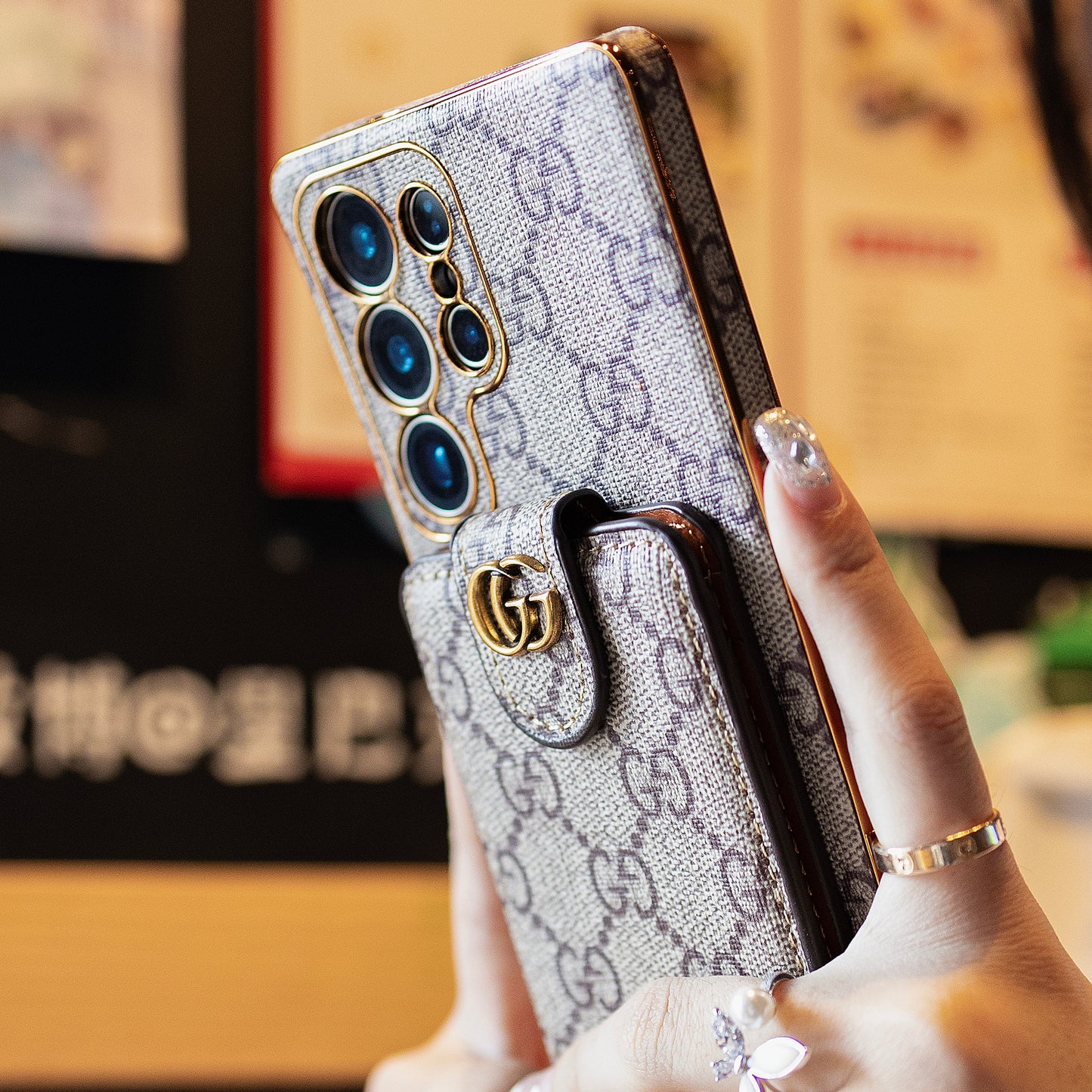 Prémiové vzorované crossbody pouzdro na telefon s odnímatelným popruhem