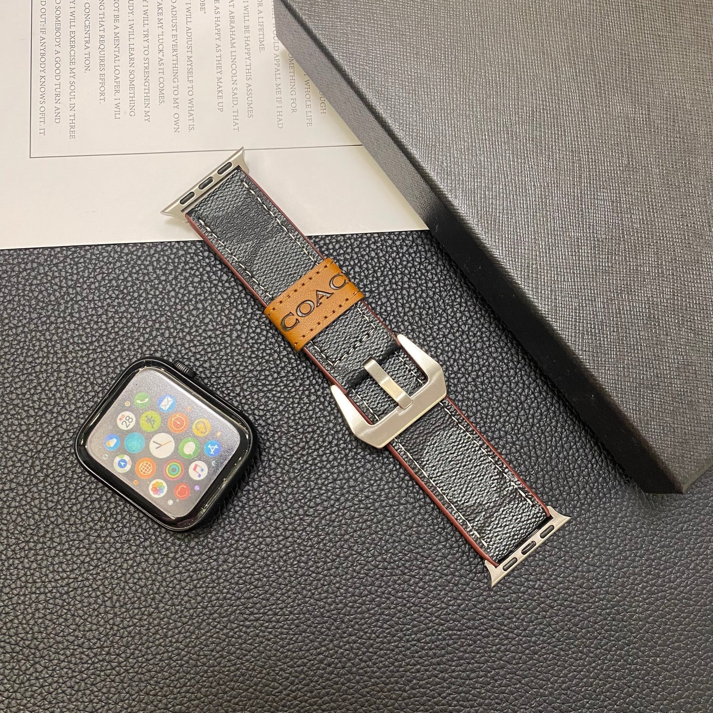 Läder Coach Apple Watch Band Svart-YHK244221710