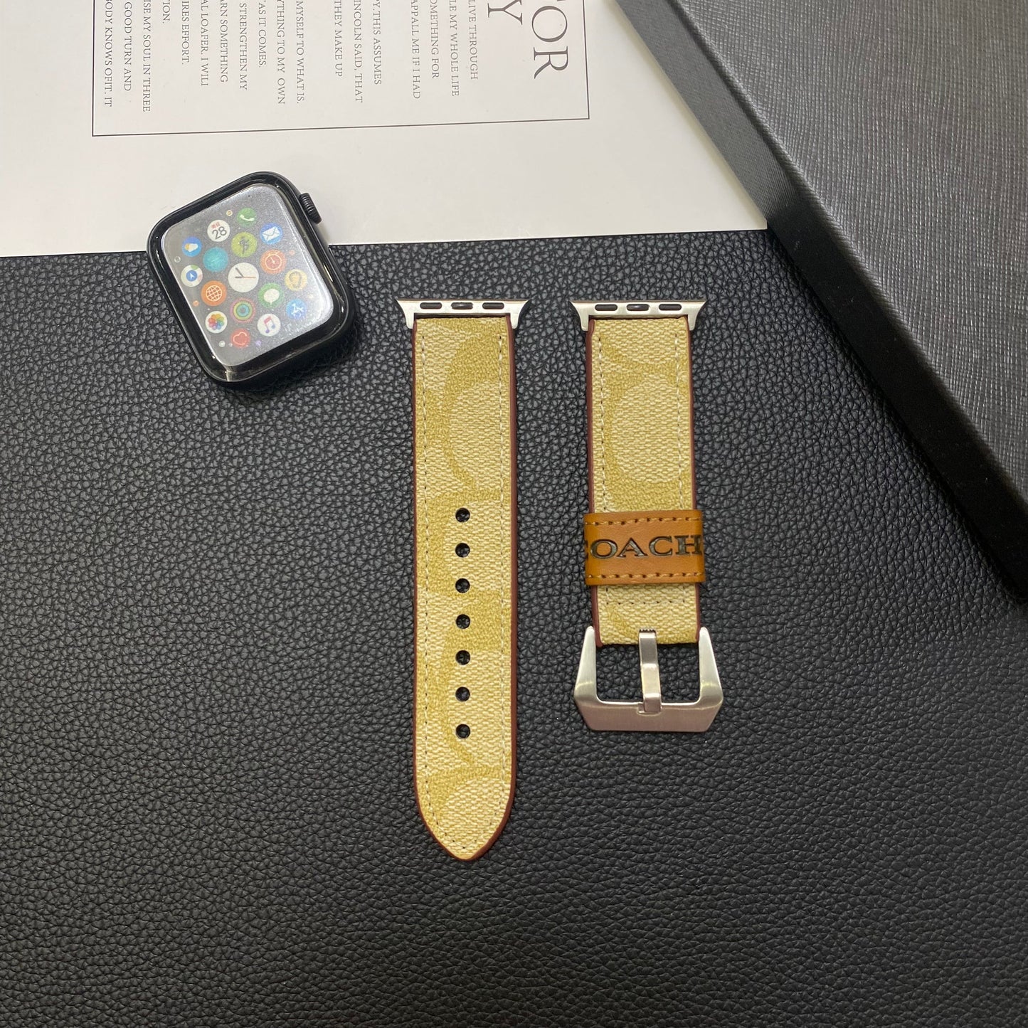 Kožni remen za Apple Watch Coach Coffee-YHK244221710