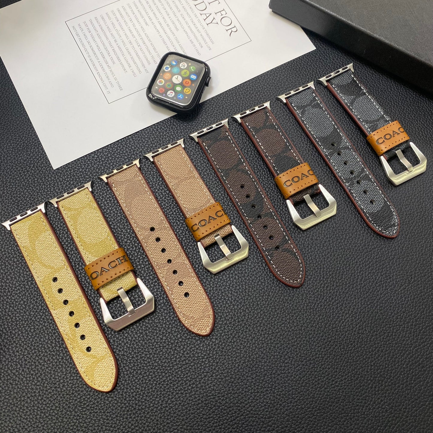 Läder Coach Apple Watch Band ljusbrun-YHK244221710
