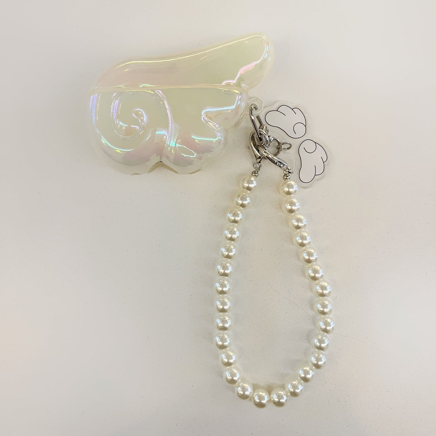 Sciathán Aingeal Cás AirPods le Péarla & Suath Feirbeach