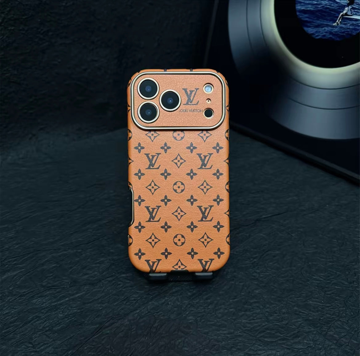 Cea mai bună husă pentru telefon cu textura din piele
