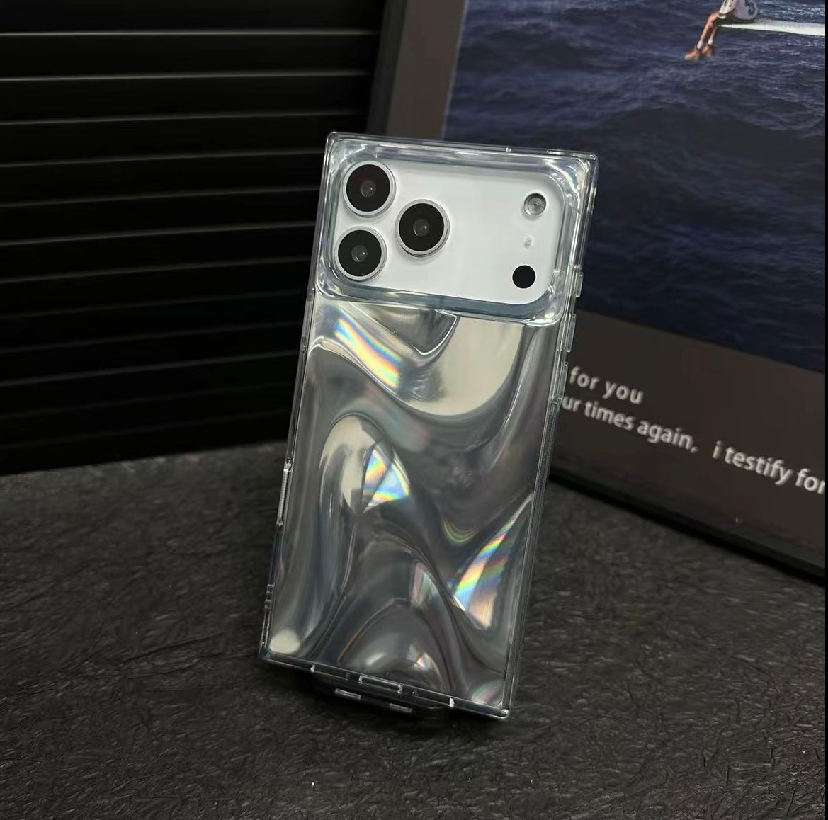 Skinnende satin-tekstur firkantet iPhone-cover | Trendy & Beskyttende