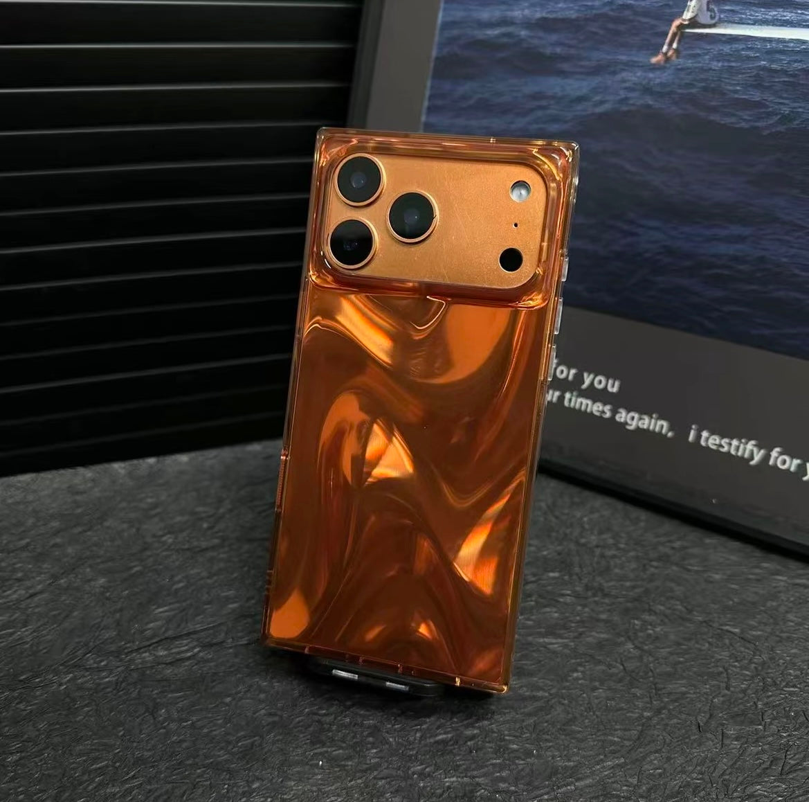 Skinnende satin-tekstur firkantet iPhone-cover | Trendy & Beskyttende