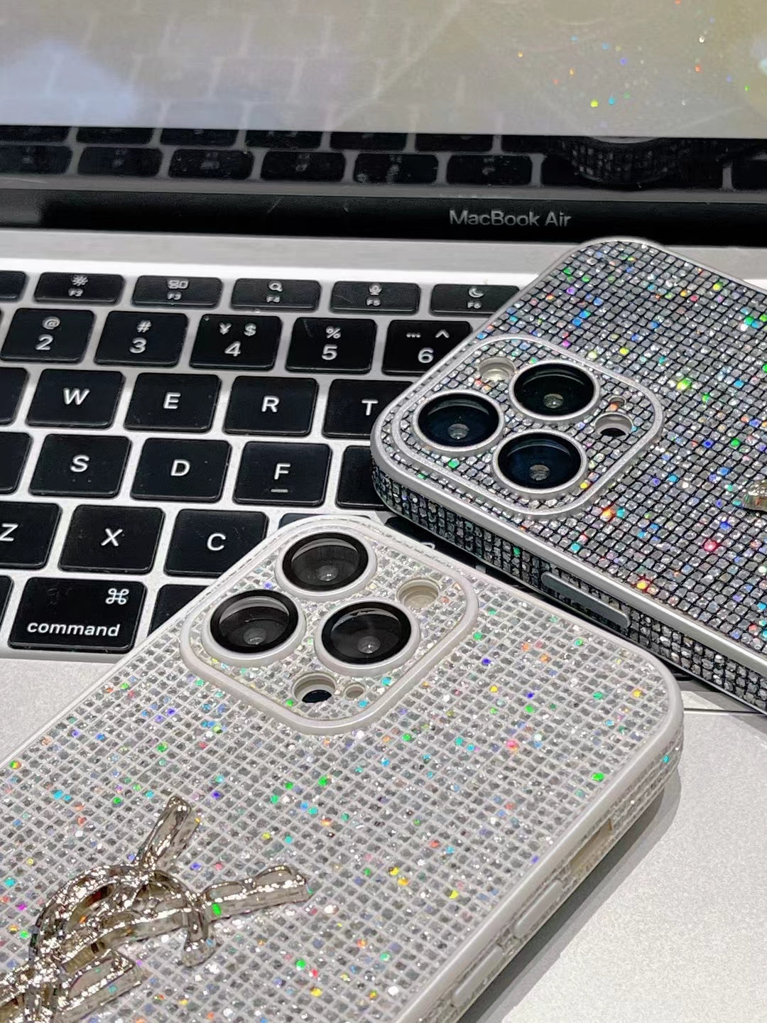 Luksuriøse glitter iPhone-deksler