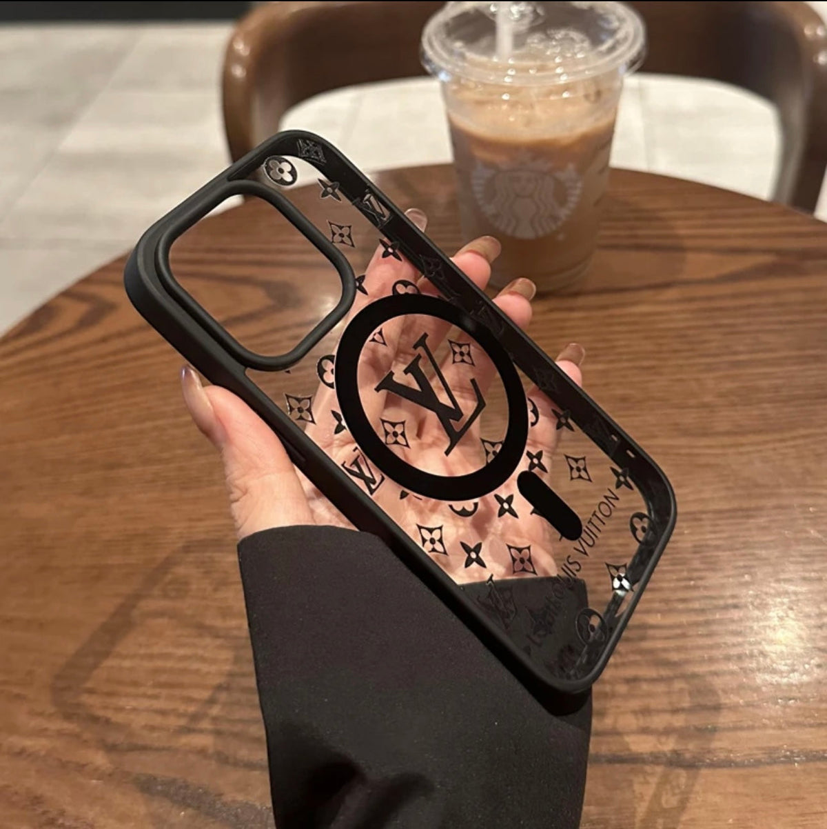 NYTT Luxury Shine x Mono iPhone-deksel (MagSafe)