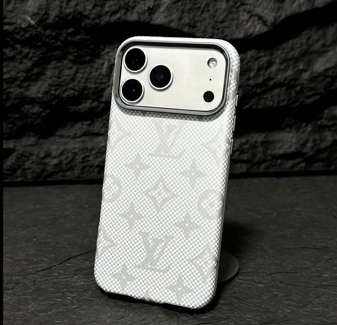 Custodia antiurto di lusso per iPhone 17 a quadretti