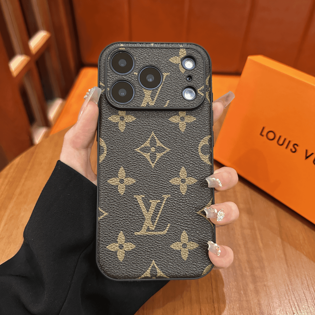 Étui de protection en cuir à motifs haut de gamme pour iPhone - Conception de couverture d'appareil photo coulissant
