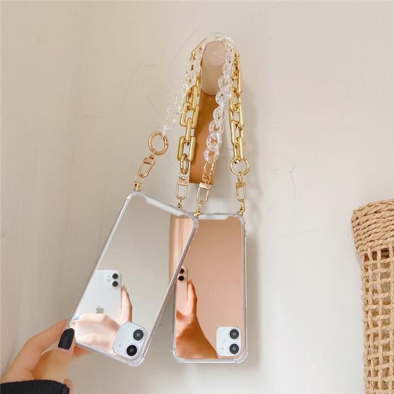 Fashionista iPhone-Hülle mit Spiegelkette