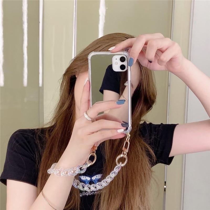 Fashionista iPhone-Hülle mit Spiegelkette
