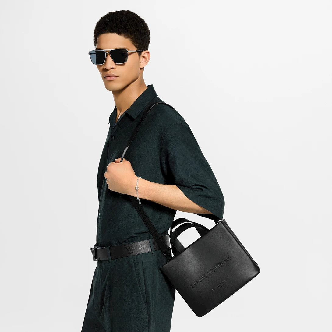 ✨ Small in Size, Big on Style Keychain Bag