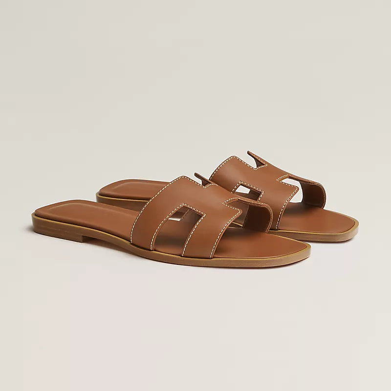 Minimal Double H Logo Slides – Minimal Chic Sandaalit
