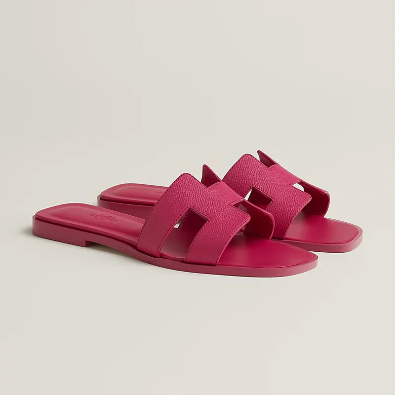 Minimal Double H Logo Slides – Minimal Chic Sandaalit
